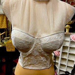Victoria’s Secret size 34D bustier top white